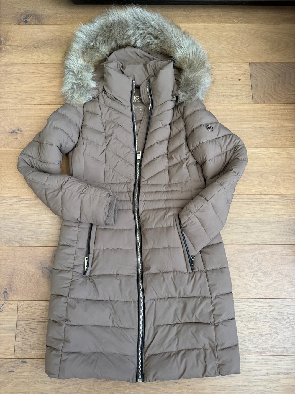 Michael Kors DOWN FILLED Taupe/Brown Quilted Puffer Coat Jacket Faux Fur Hood XS